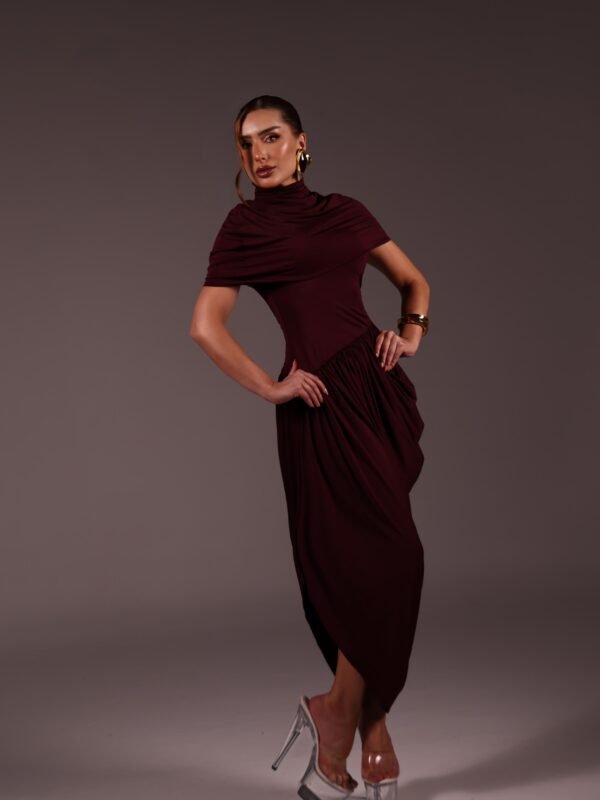 Vestido Moderno com Bojo e Ajuste Perfeito