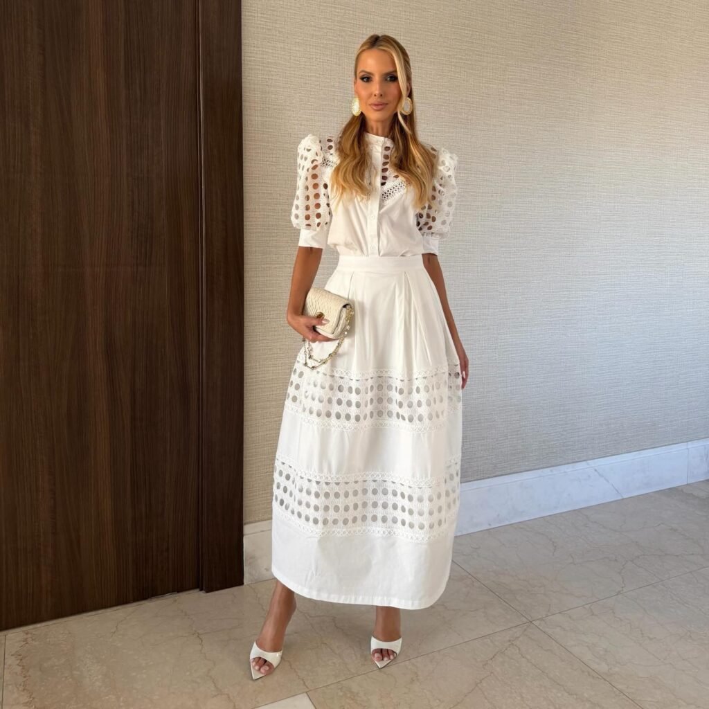 Blusa Cropped Canelada com Encaje