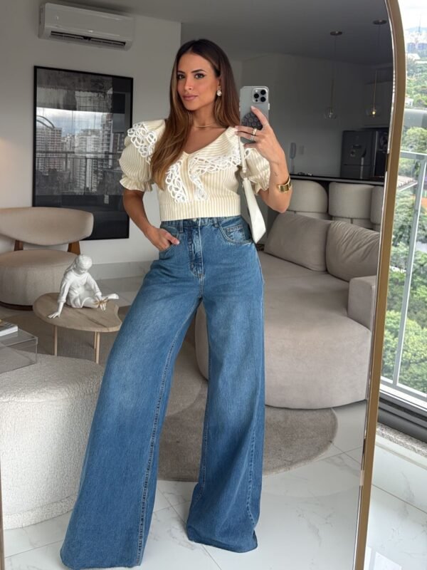 Blusa Cropped Canelada com Encaje