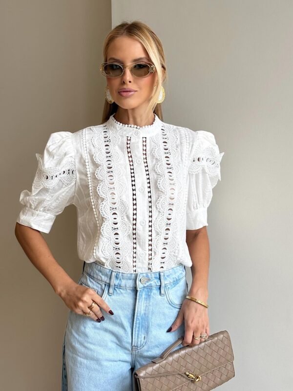 Blusa Laise Babado Manga Bufante Branca