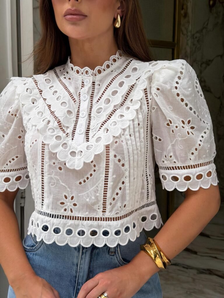 Blusa Laise Gola Alta Manga Bufante Branca