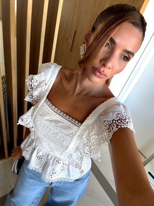 Blusa Peplum Laise Babado Decote Quadrado