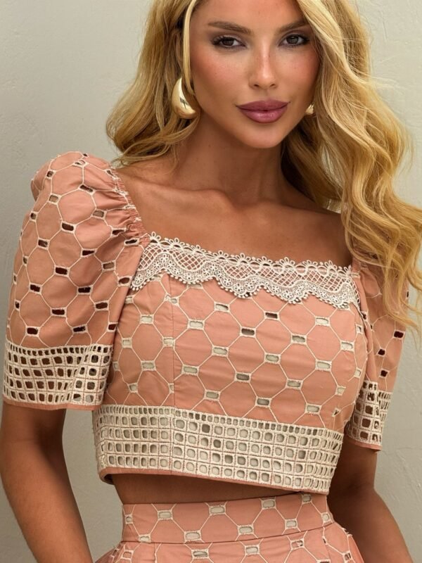 Conjunto Cropped e Saia Laise Rose