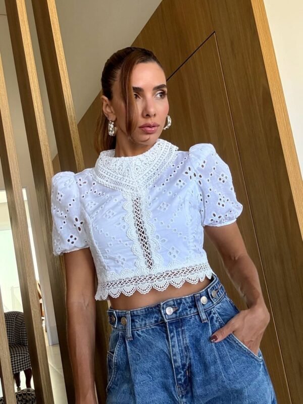 Cropped Laise Gola Alta Manga Bufante Branca