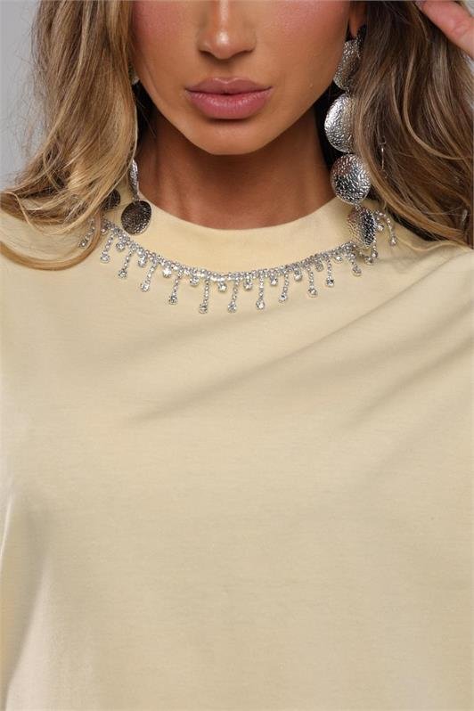 Blusa T-Shirt Oversized com Pedraria