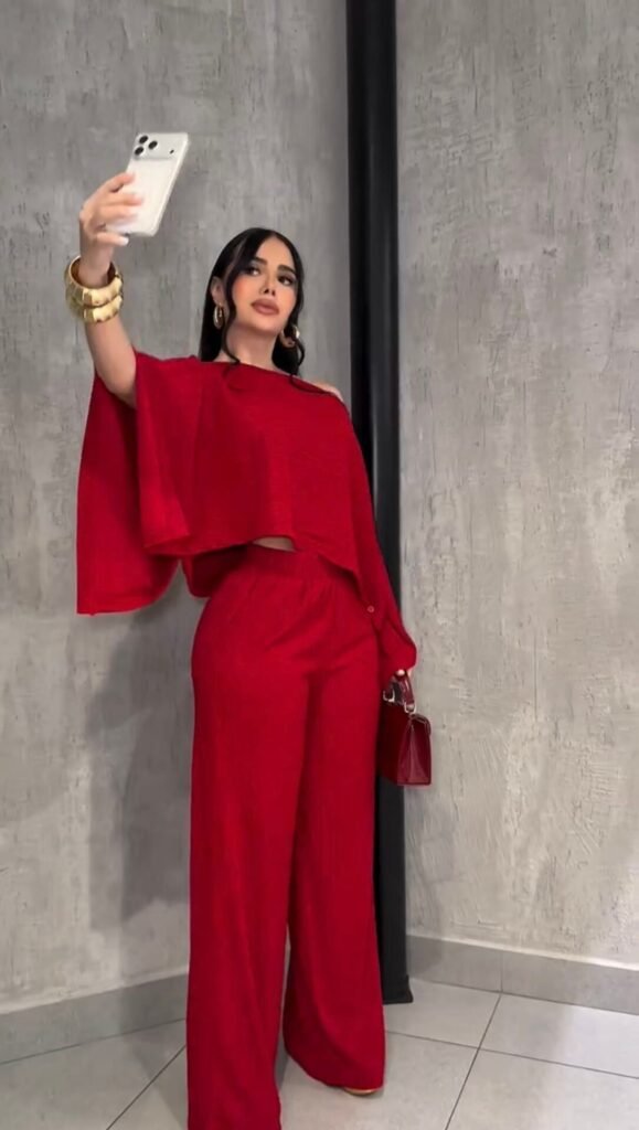 Conjunto Pantalona com Blusa Elegante