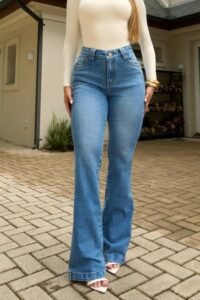 Calca Bootcut Jeans Medio